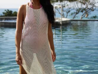 Sunlit Secrets: The Practical & Stylish Guide to Beach Cover-Ups